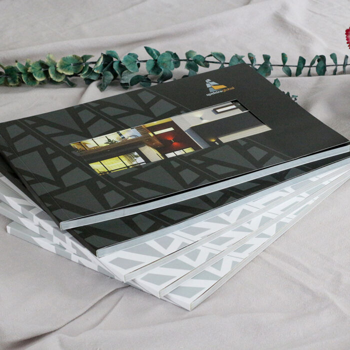 Manufacturer High Quality Low Price Paperback Novel Brochure Printing Custom Magazine Catalog Brochure Printing