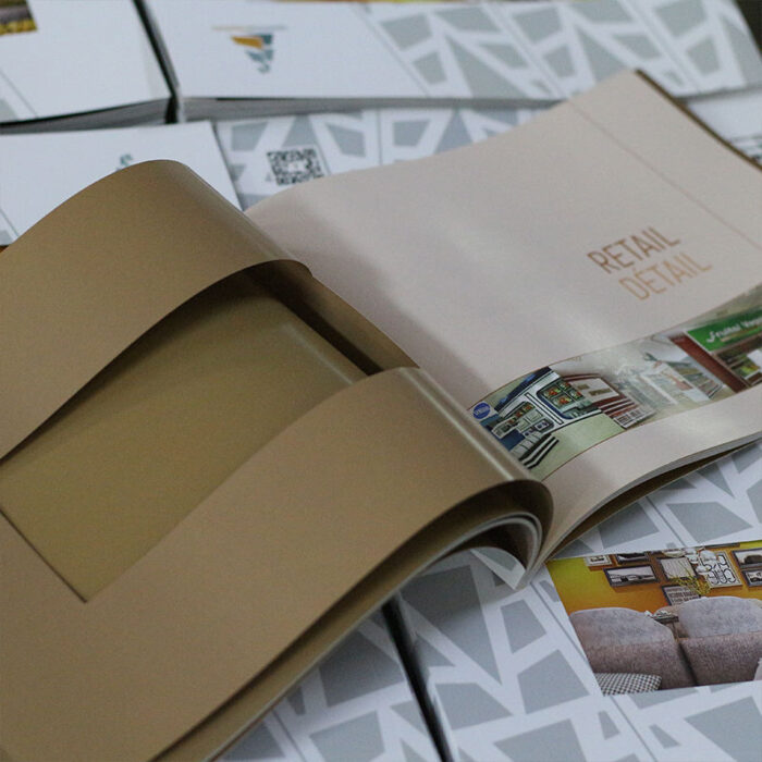 Manufacturer High Quality Low Price Paperback Novel Brochure Printing Custom Magazine Catalog Brochure Printing